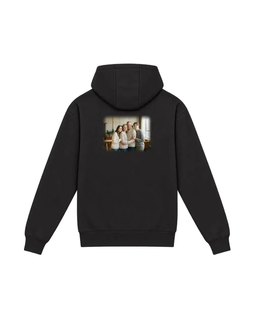Hoodie noir personnalisé, un tirage photo de famille imprimé dans le dos